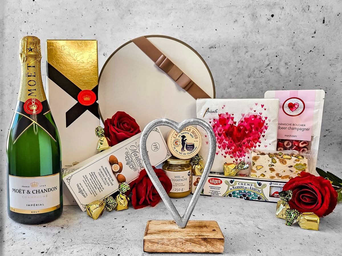 hochzeitkorb-mit-champagner hocchzeitkorb mit champagner